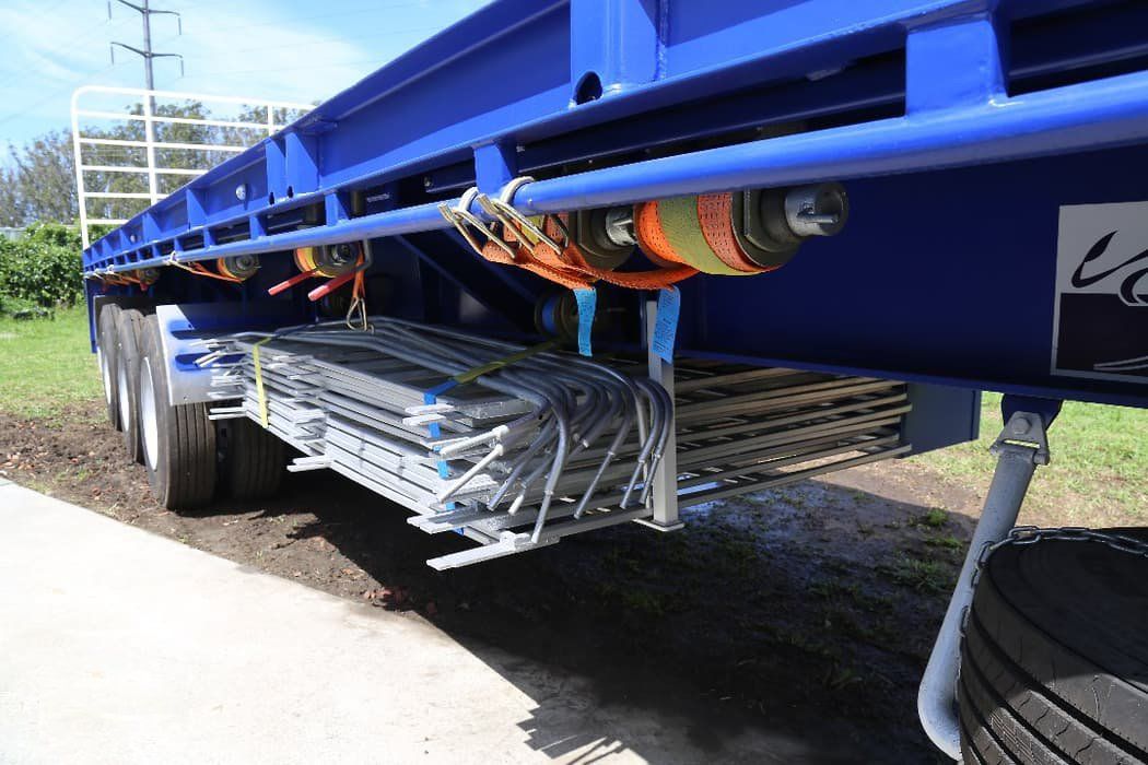 flat deck semi with pins