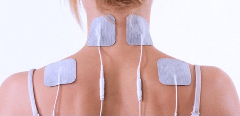 Elettrostimolatore su collo