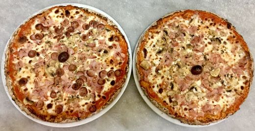 pizza con radicchio e parmigiano