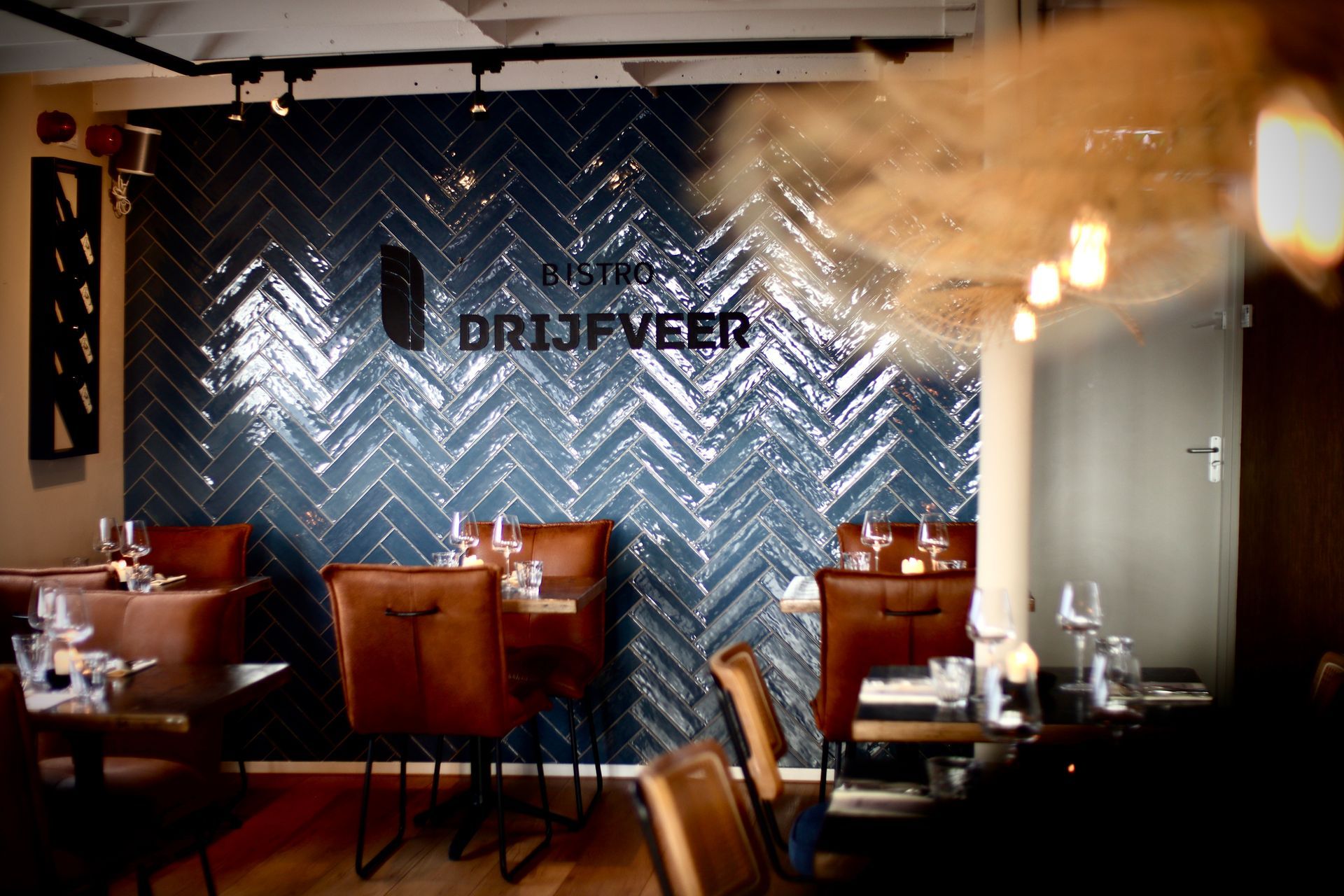 AAN DEK, eten, drinken, slapen, Druten