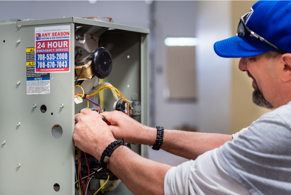 Furnace Being Repaired in Palos Park, IL