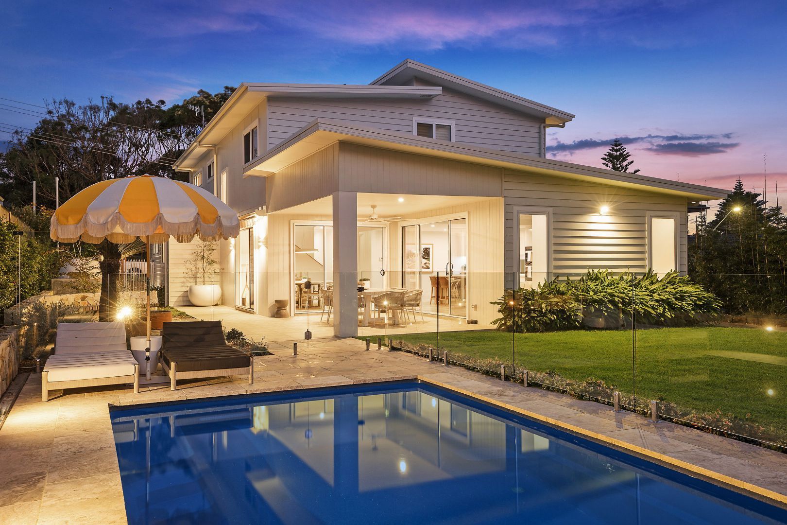 A Room With A Table And Stools And A Potted Plant β Bry Painting & Decorating In Vincentia, NSW