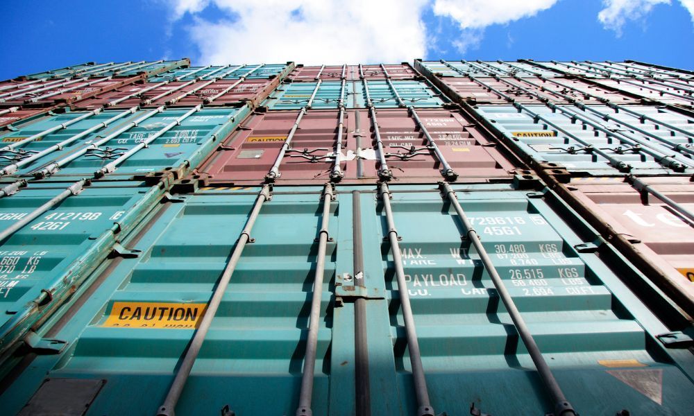Guide to International Freight Forwarders and Shipper-Owned Containers (SOC)