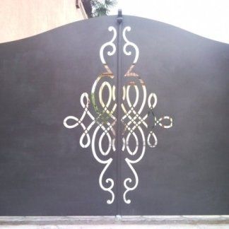 cancello decorato