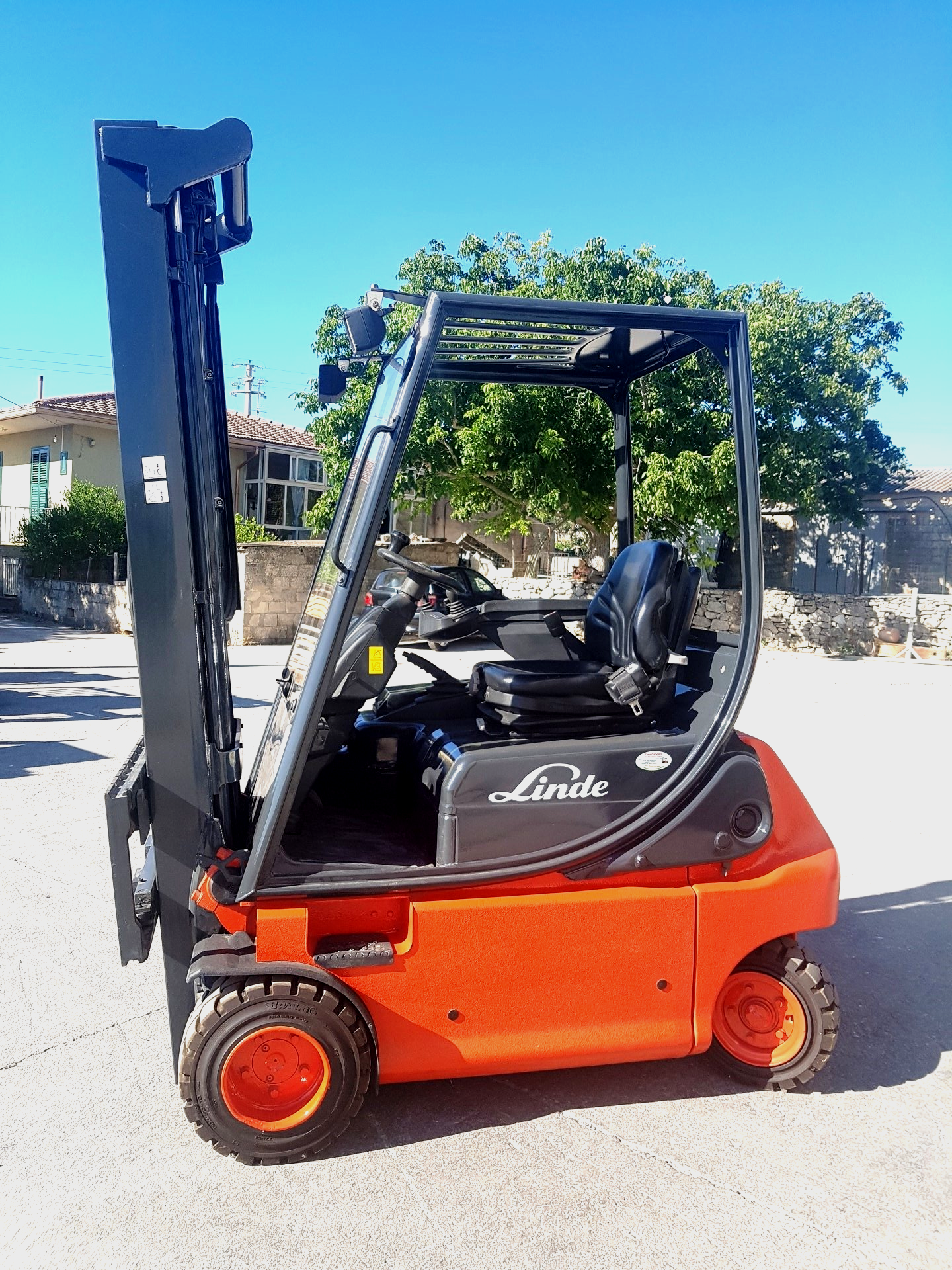 Carrelli elevatori elettrici a Giurdanella Carrelli Elevatori in Modica