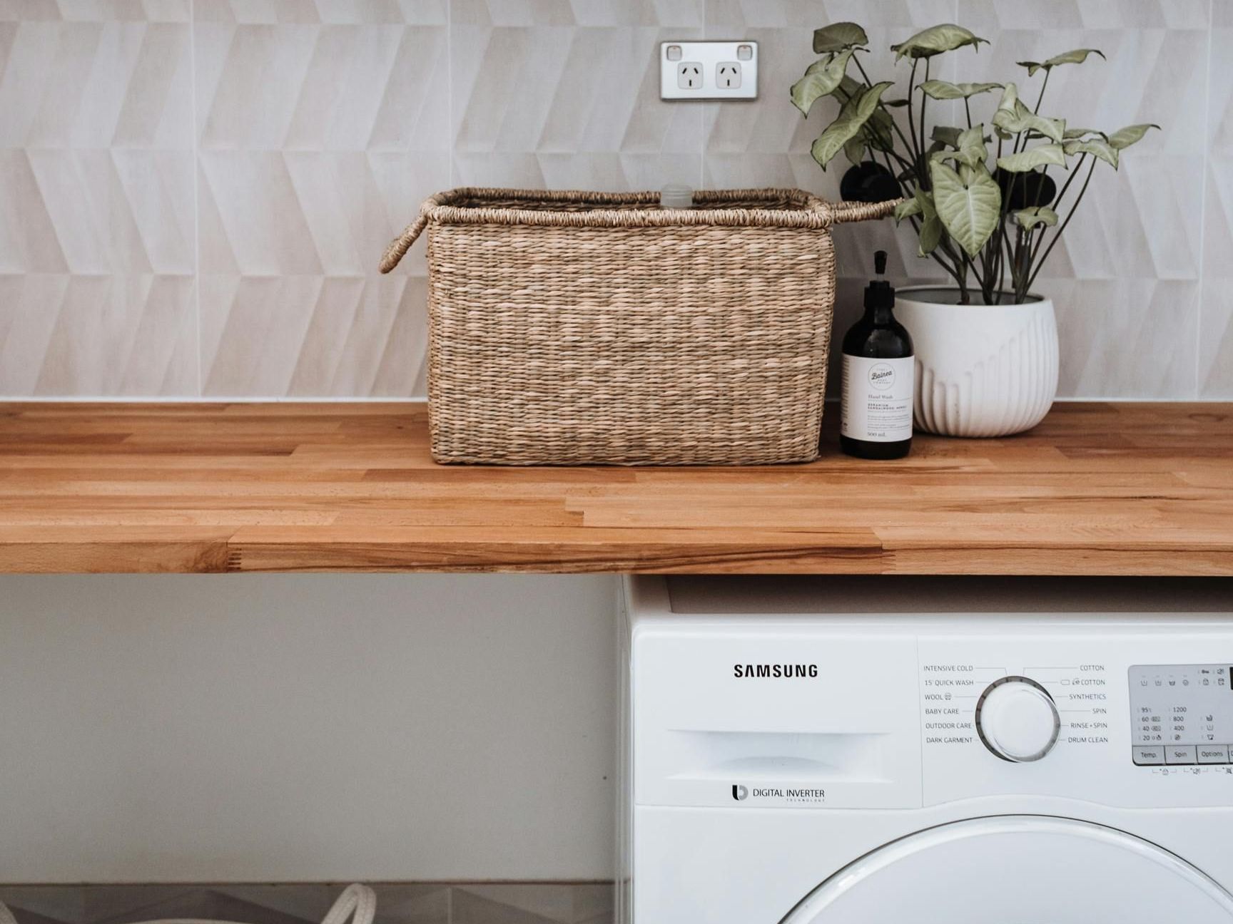 A laundry room up close