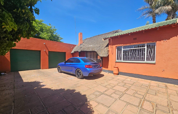 4 Bedroom House for Sale in Carletonville Central, Gauteng.