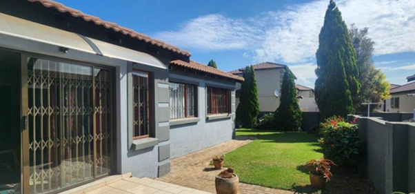 3 Bedroom Townhouse for Sale in The Reeds, Centurion.