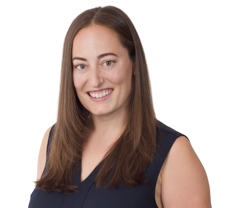 Elizabeth Miller headshot