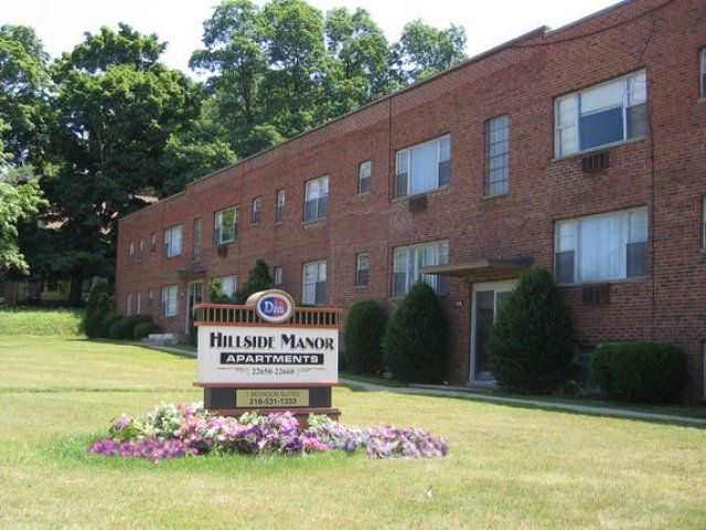 Hillside Manor Apartments - Euclid, OH