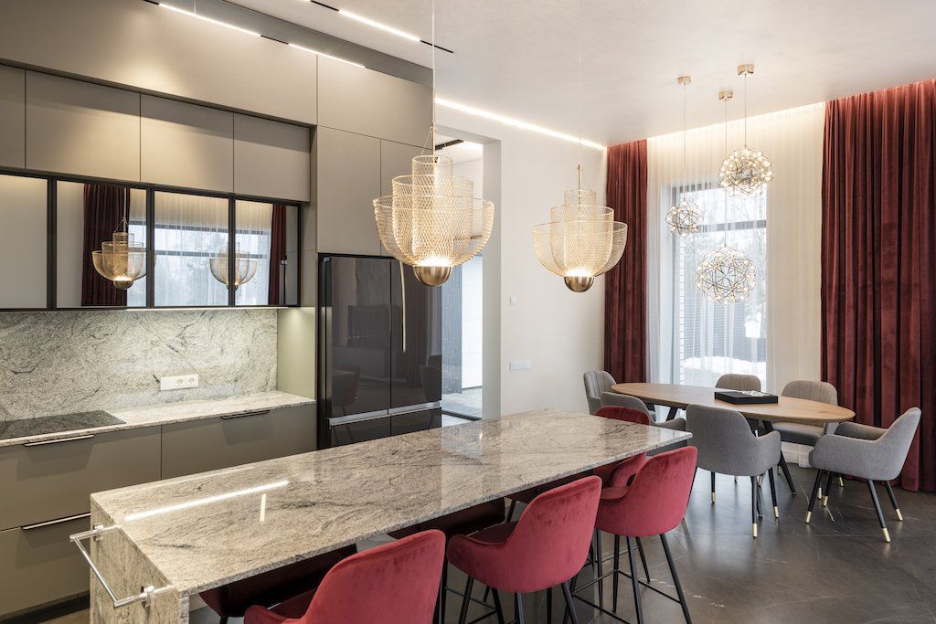 Naturalaus akmens gaminiai: Virtuvės stalviršis, stalas, sienų apdaila