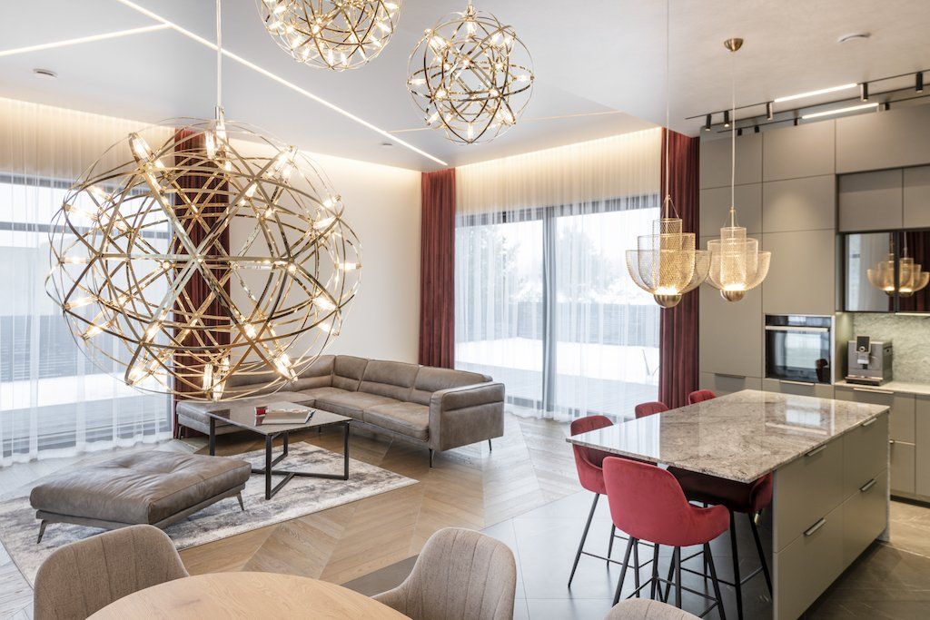 Naturalaus akmens gaminiai: Virtuvės stalviršis, stalas, sienų apdaila