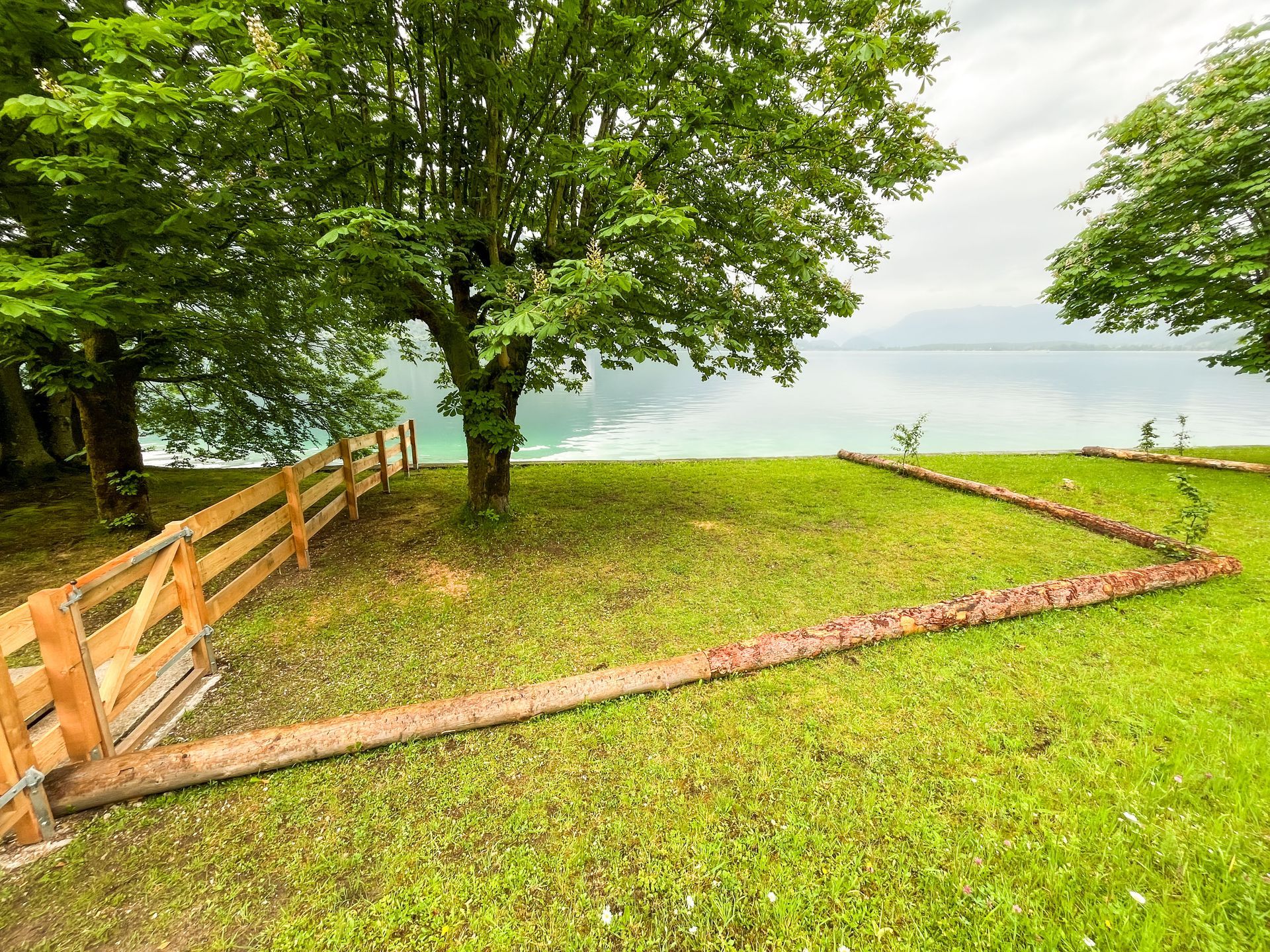 Platz am See