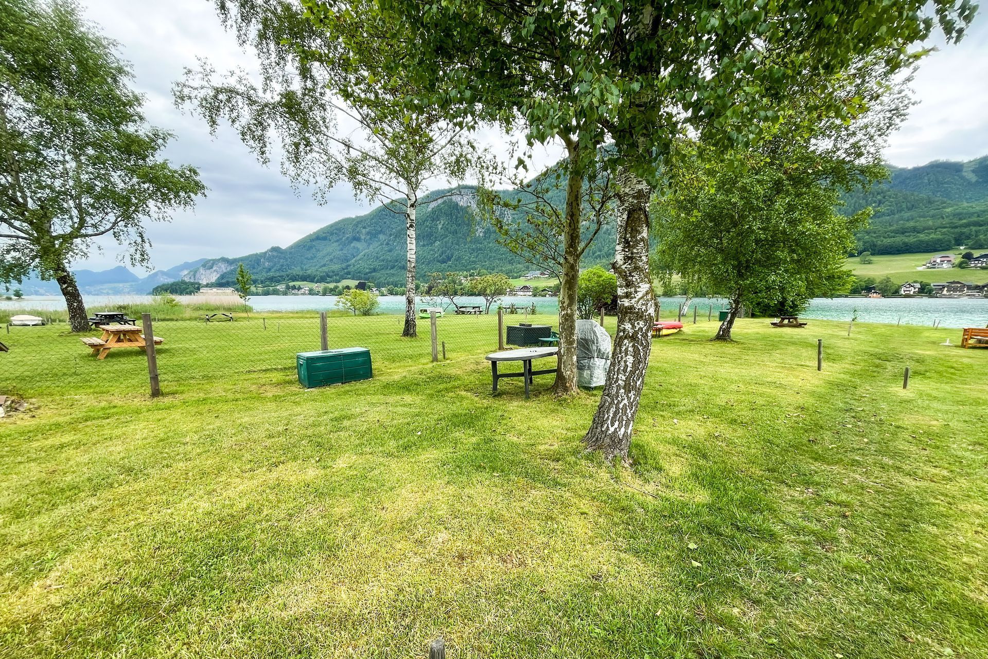 Platz am See