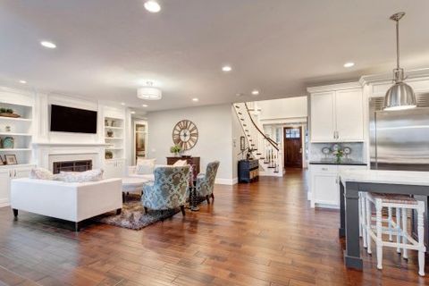 Living Room in Luxury Home - Home remodeling in Virginia Beach, VA