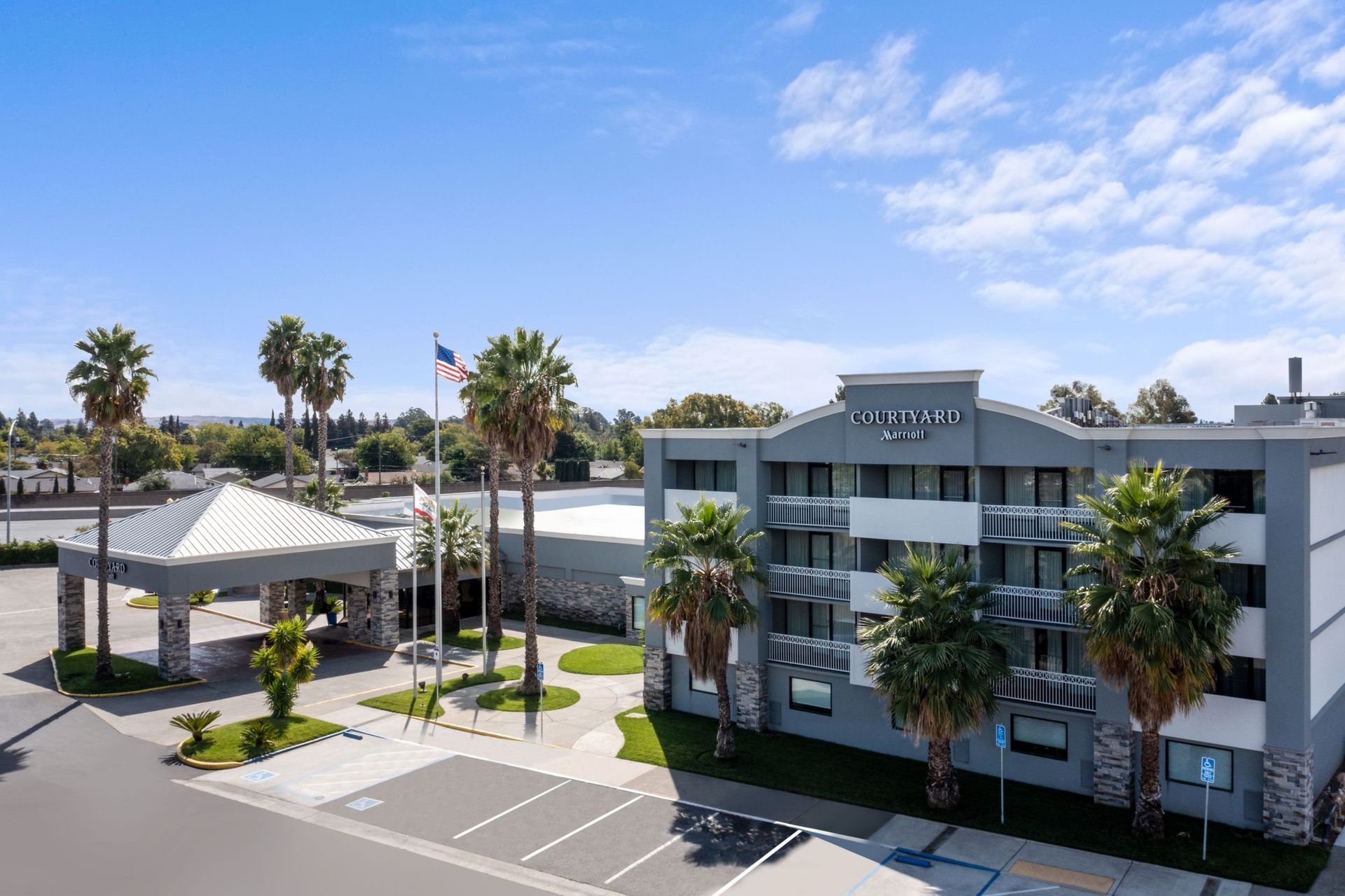 Courtyard by Marriott Fairfield Napa Valley Area Exterior View