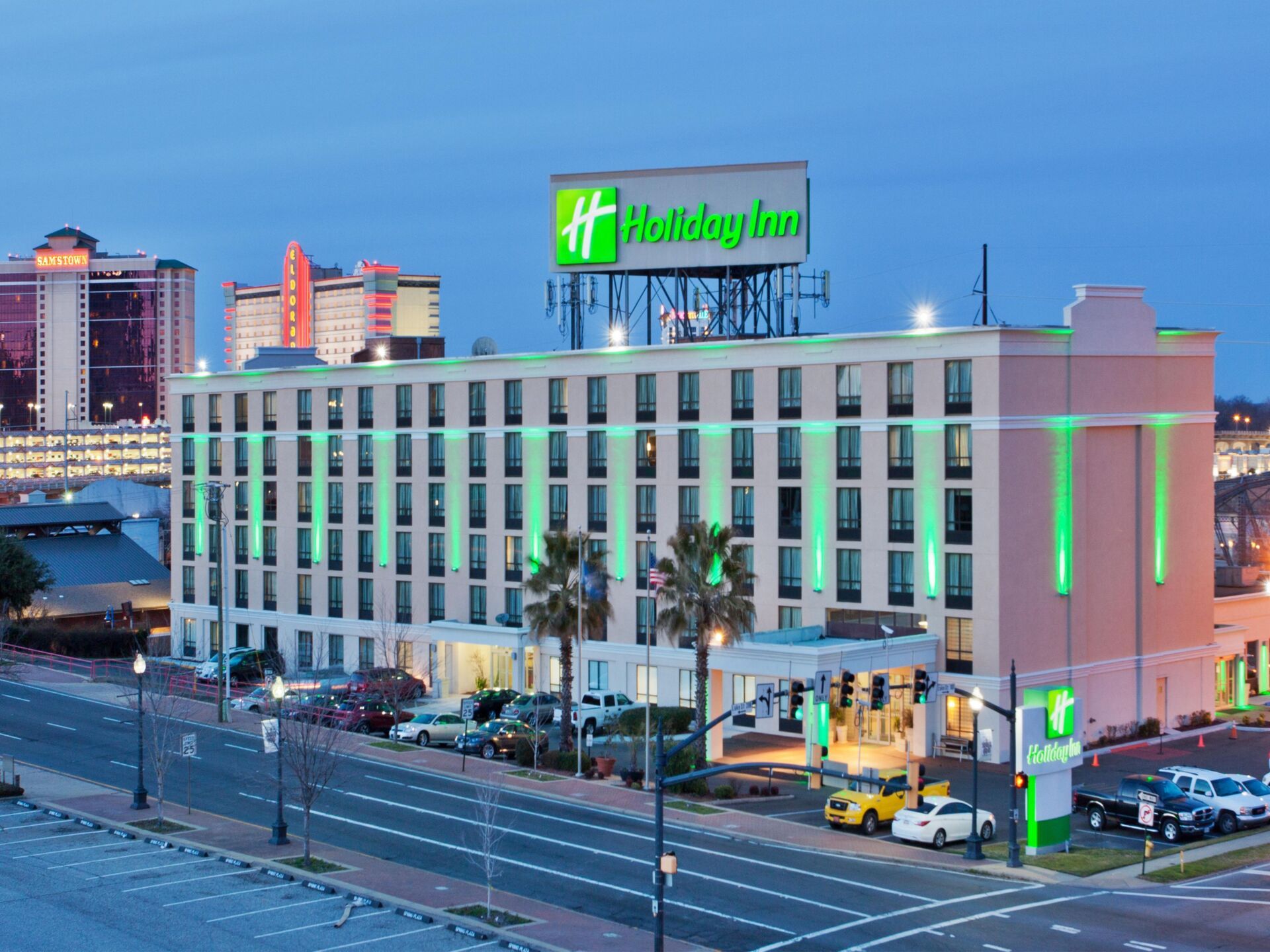 Exterior view of Holiday Inn Shreveport Downtown