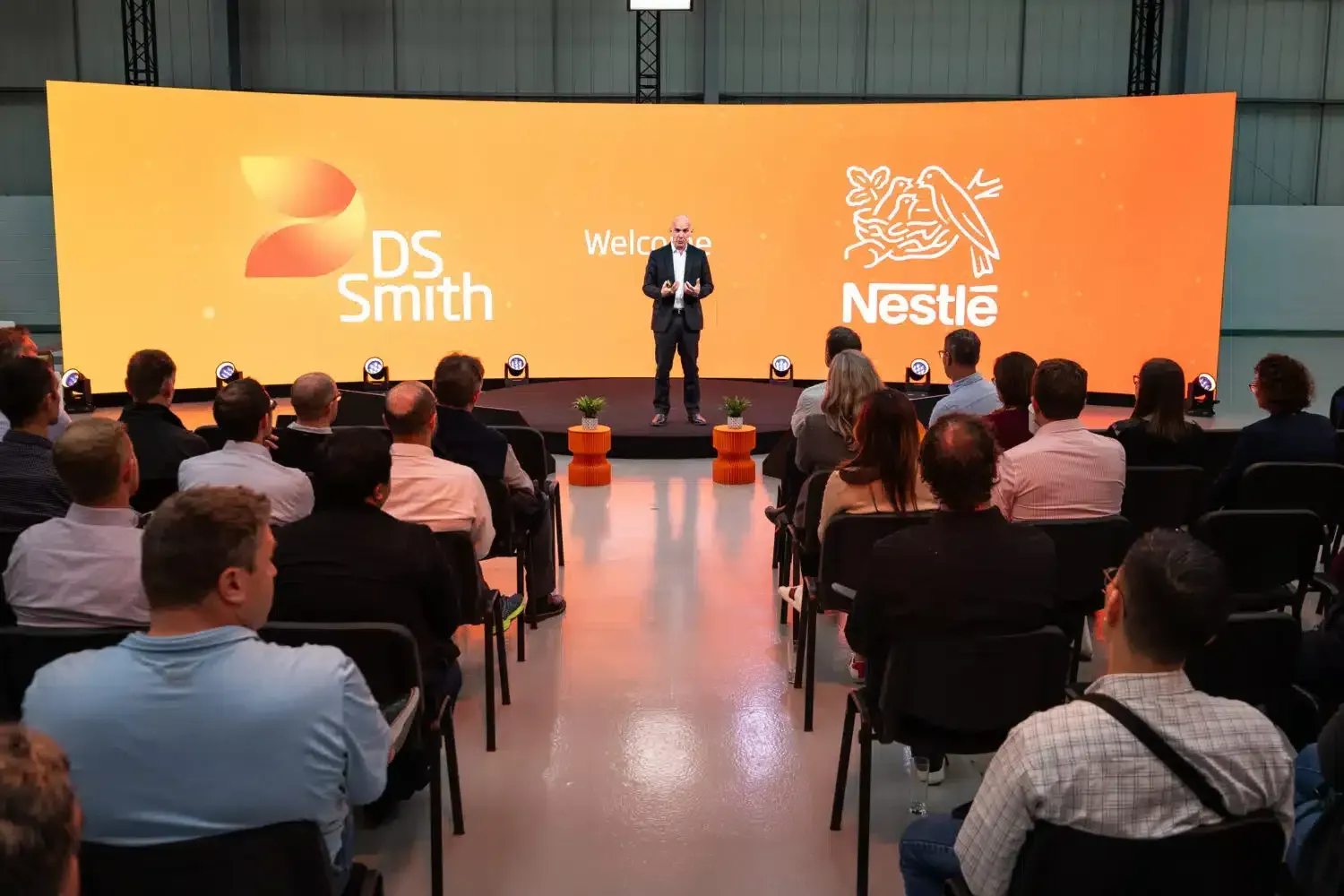 LED video wall rental for a San Diego fashion show, displaying runway highlights in real-time.