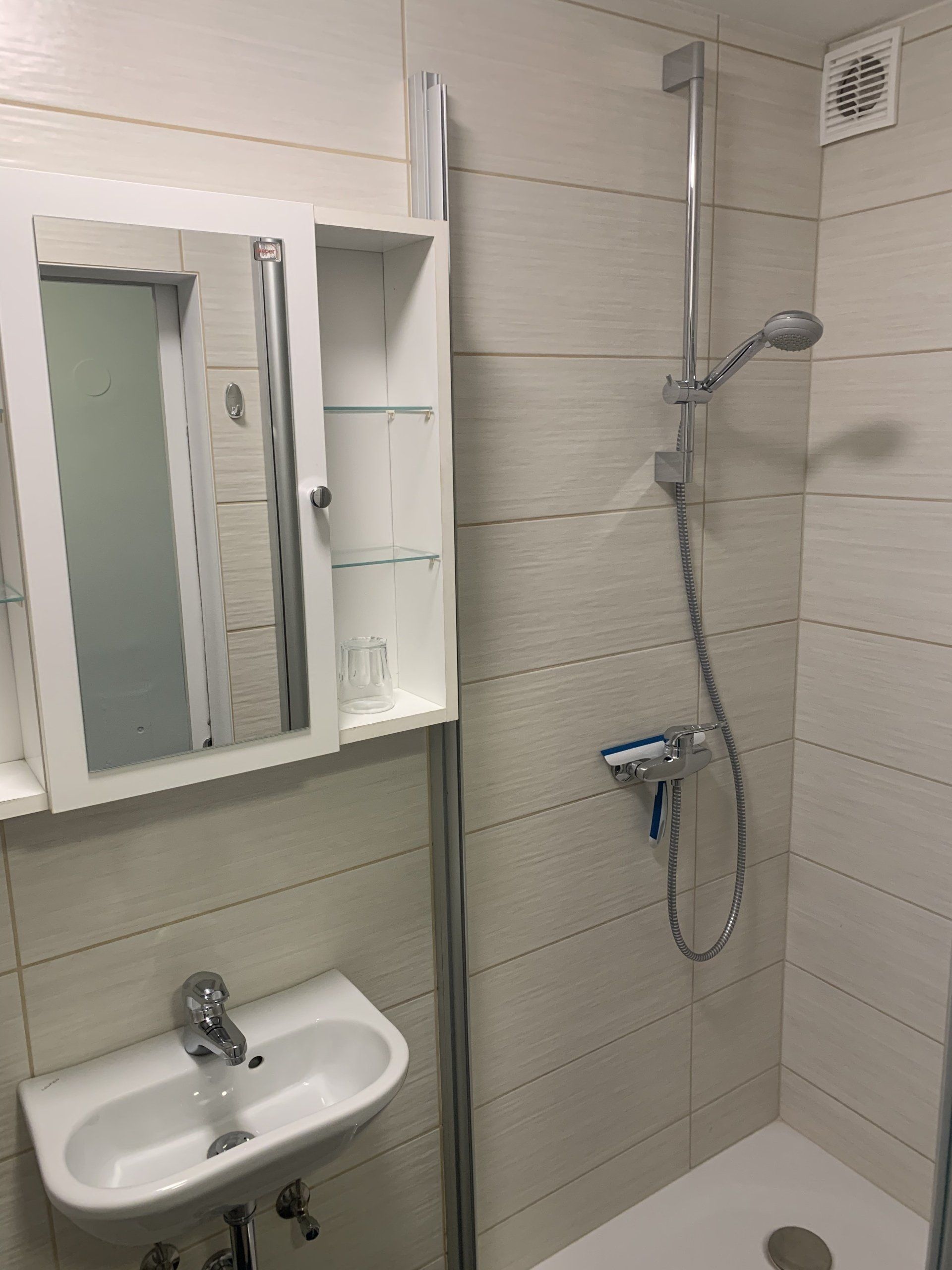 Kieslinghof Ferienwohnungen - Zimmer 1