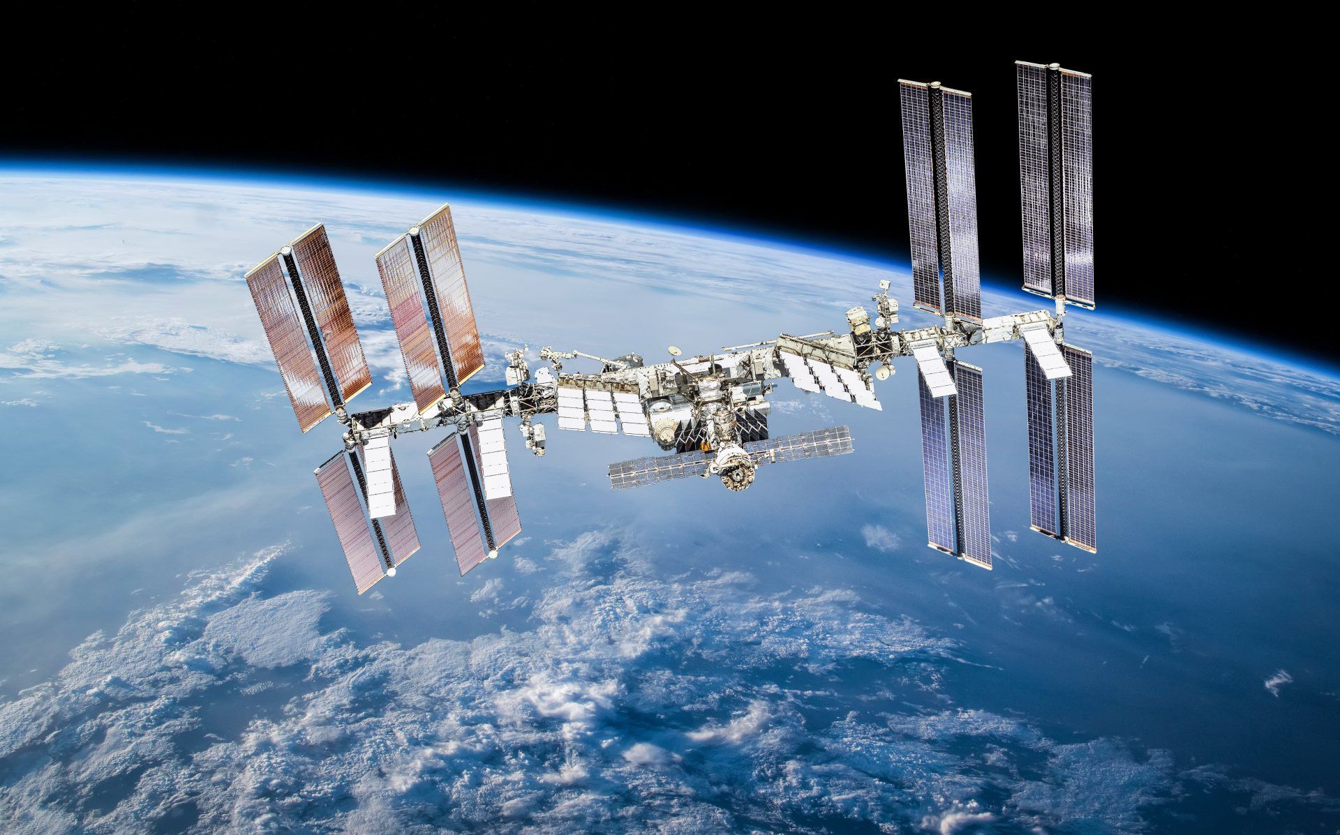 How Fast Does The International Space Station Travel? | Space-facts.co.uk