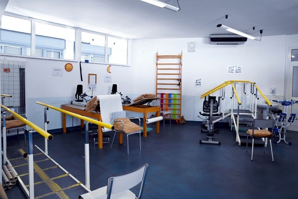 sala struttura con attrezzature