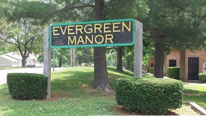 evergreen manor half moon apartments