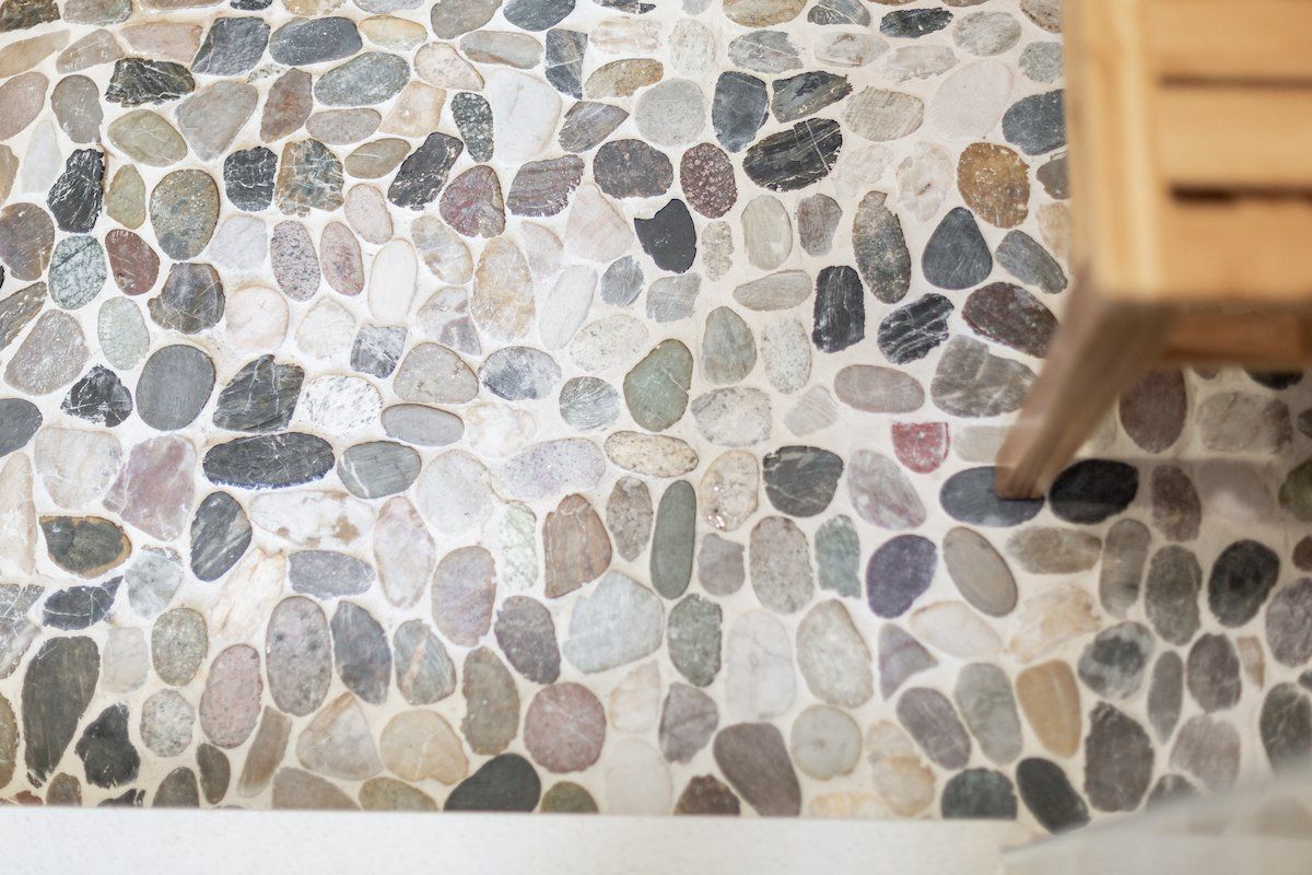 Mixed River Pebble Tile Shower Floor