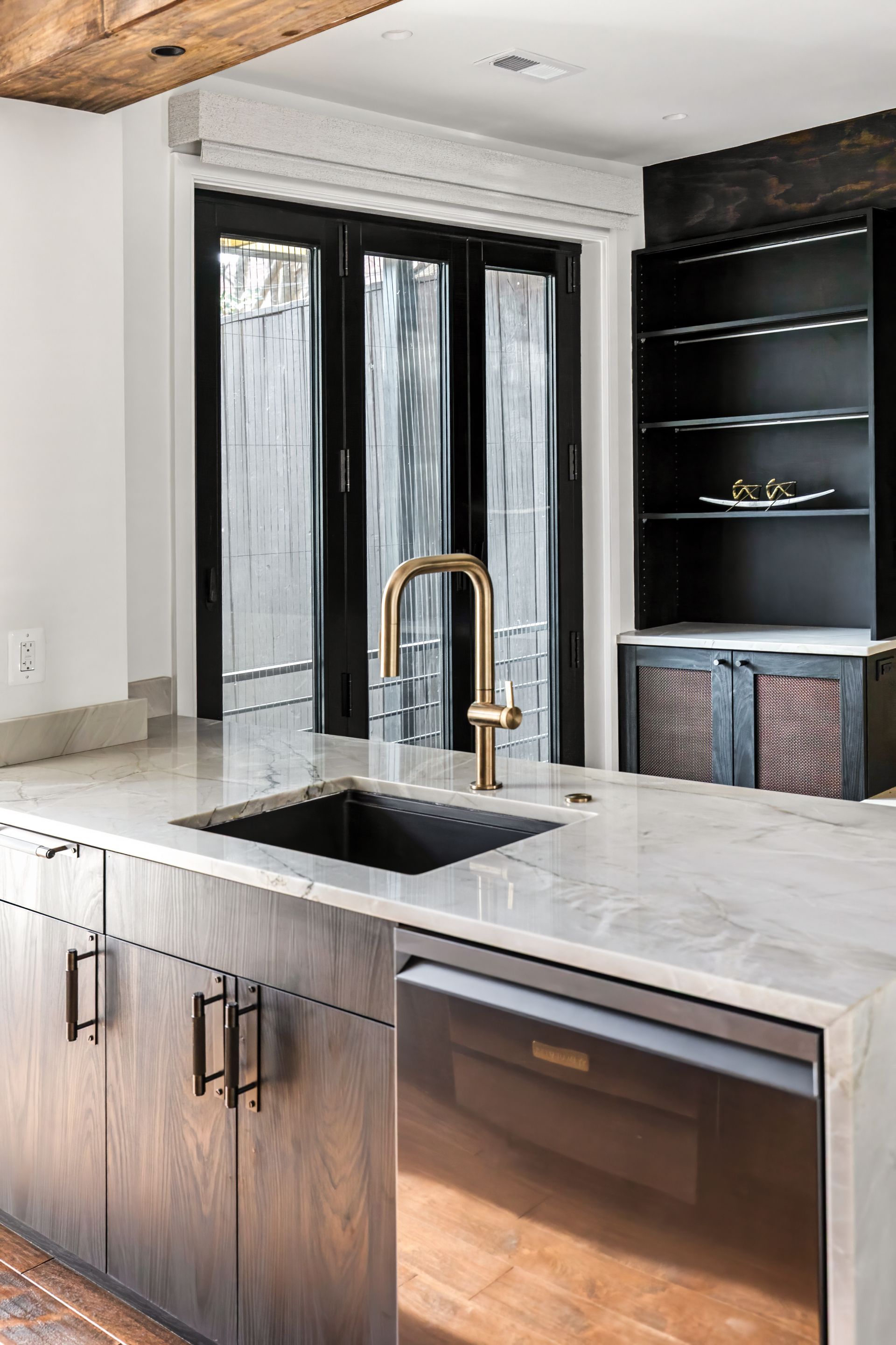 Bianco Superior Quartzite Countertops by Daltile