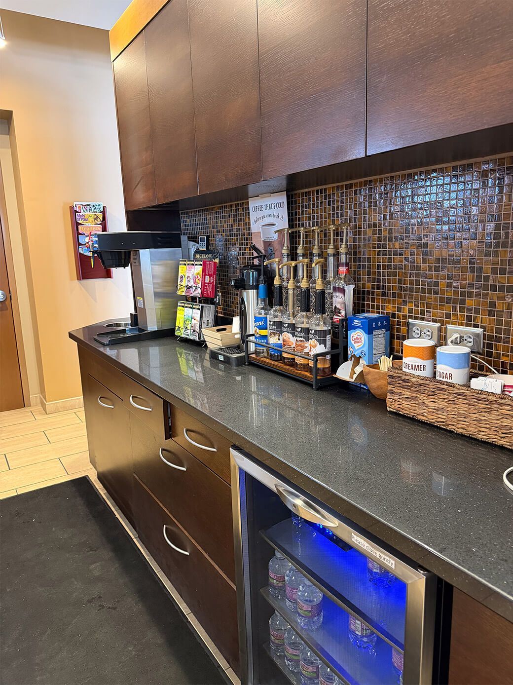 Self-Service Coffee Station | Paramount Auto Service