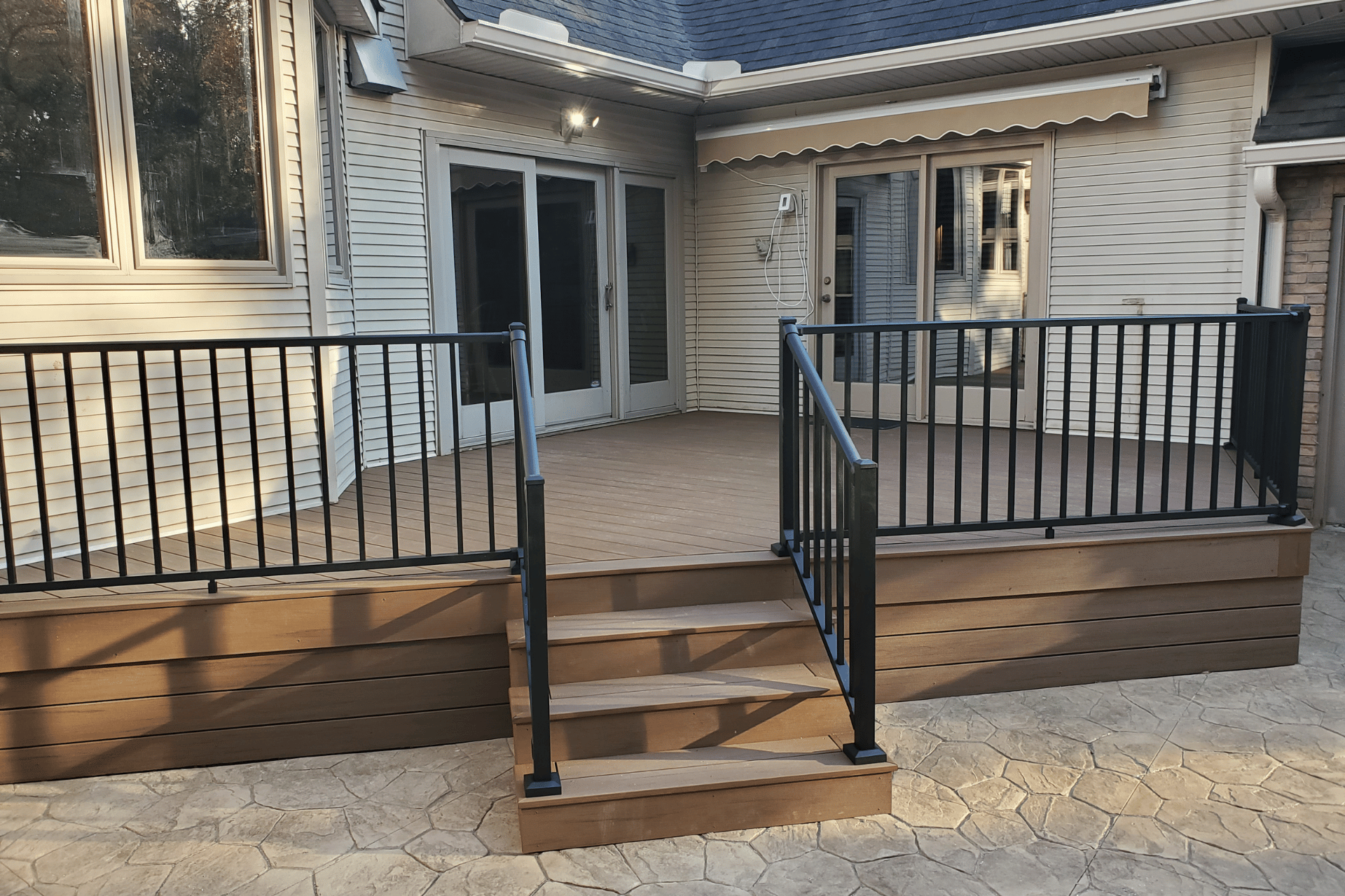 decking materials photo - duval deck experts