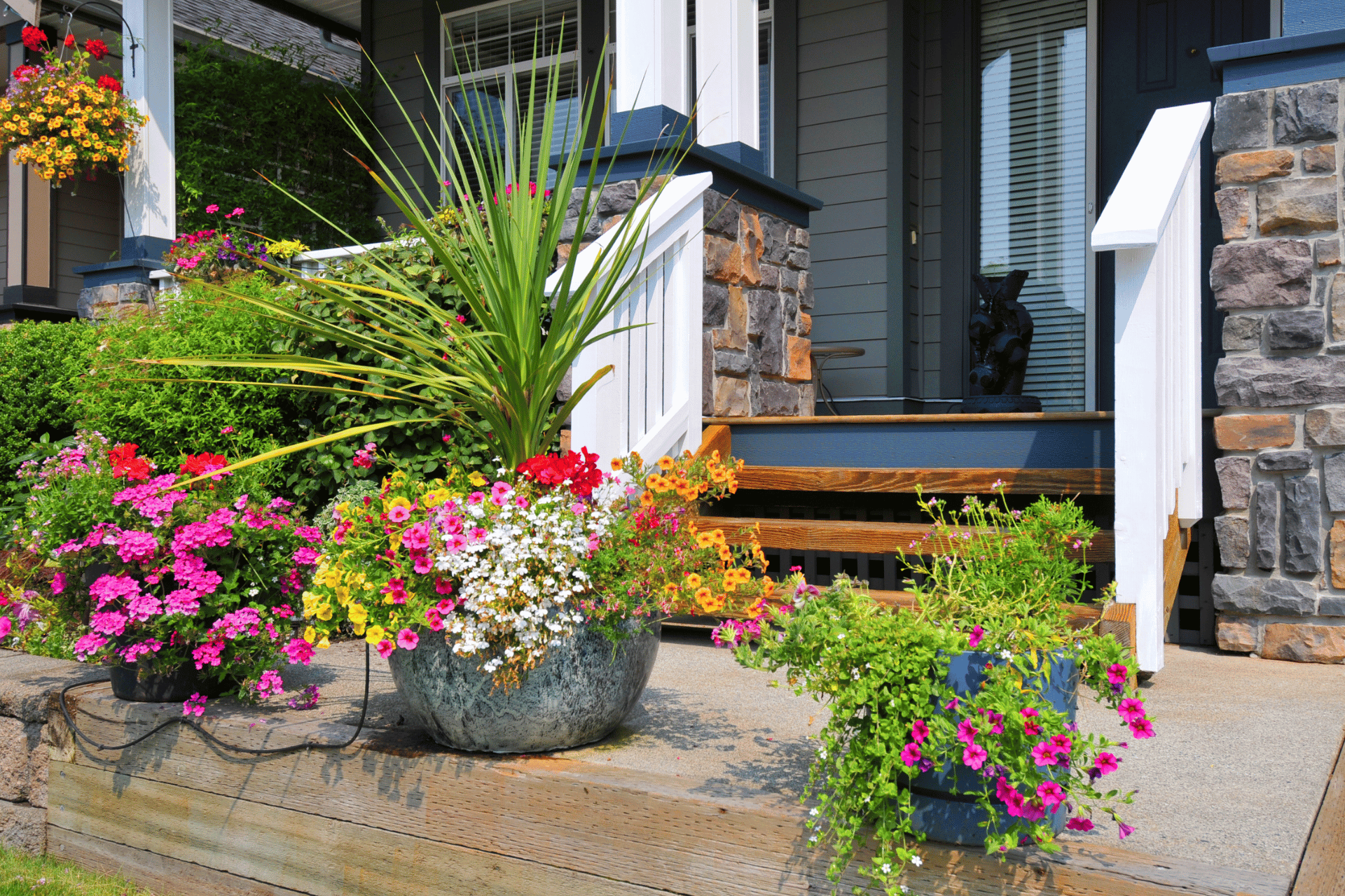 front porch planters photo - duval deck experts