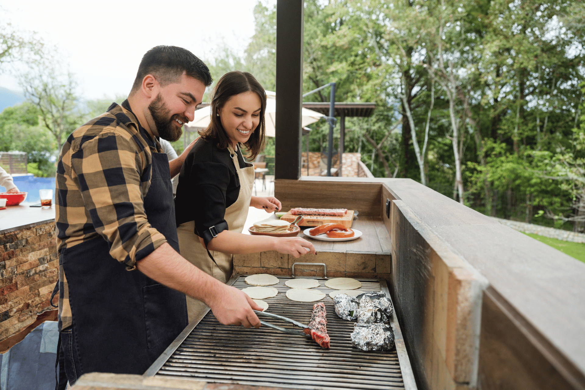 small outdoor kitchen ideas photo - duval deck experts