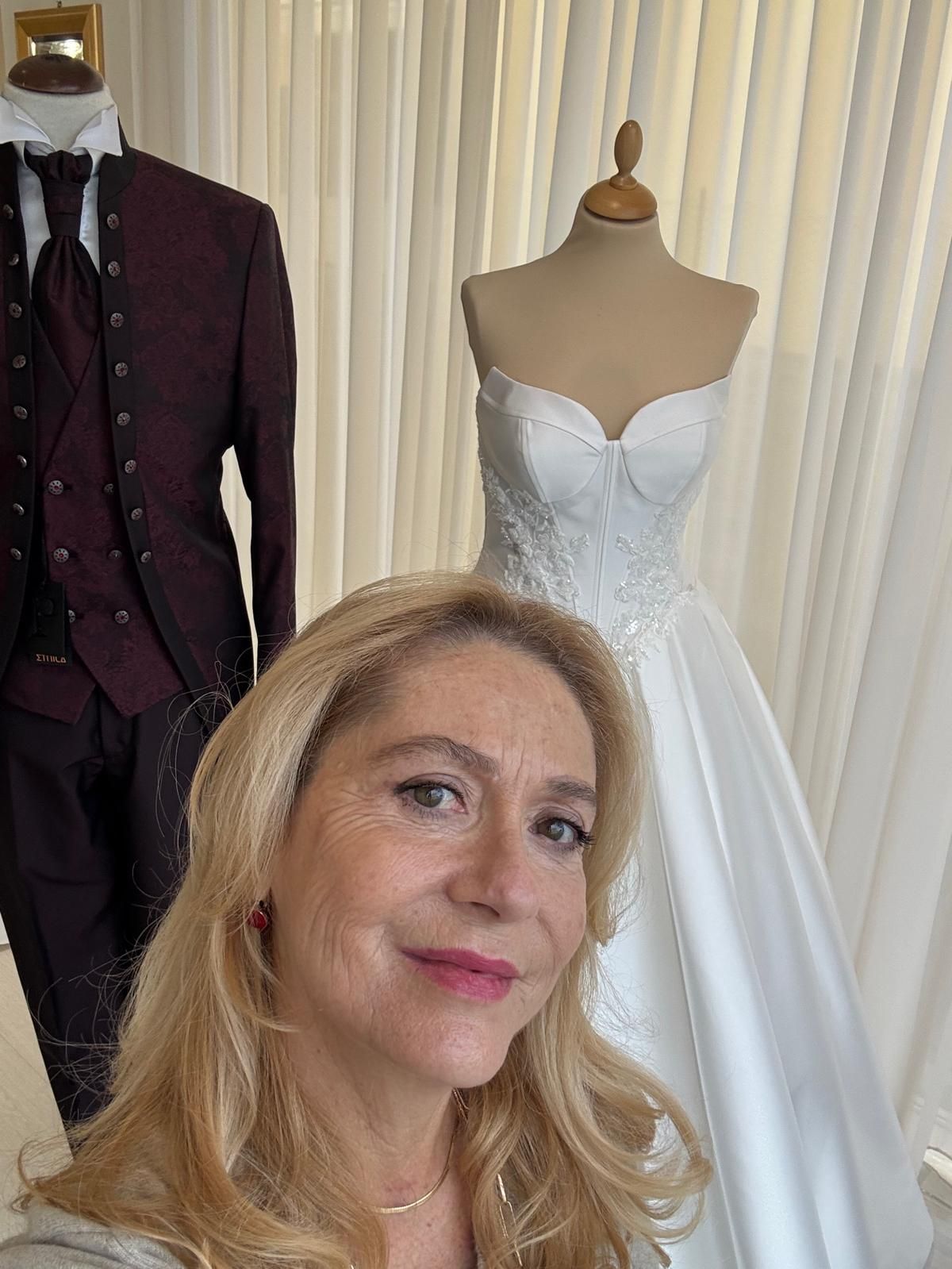 Atelier La Sposa di Eugenia Sposa e Sposo