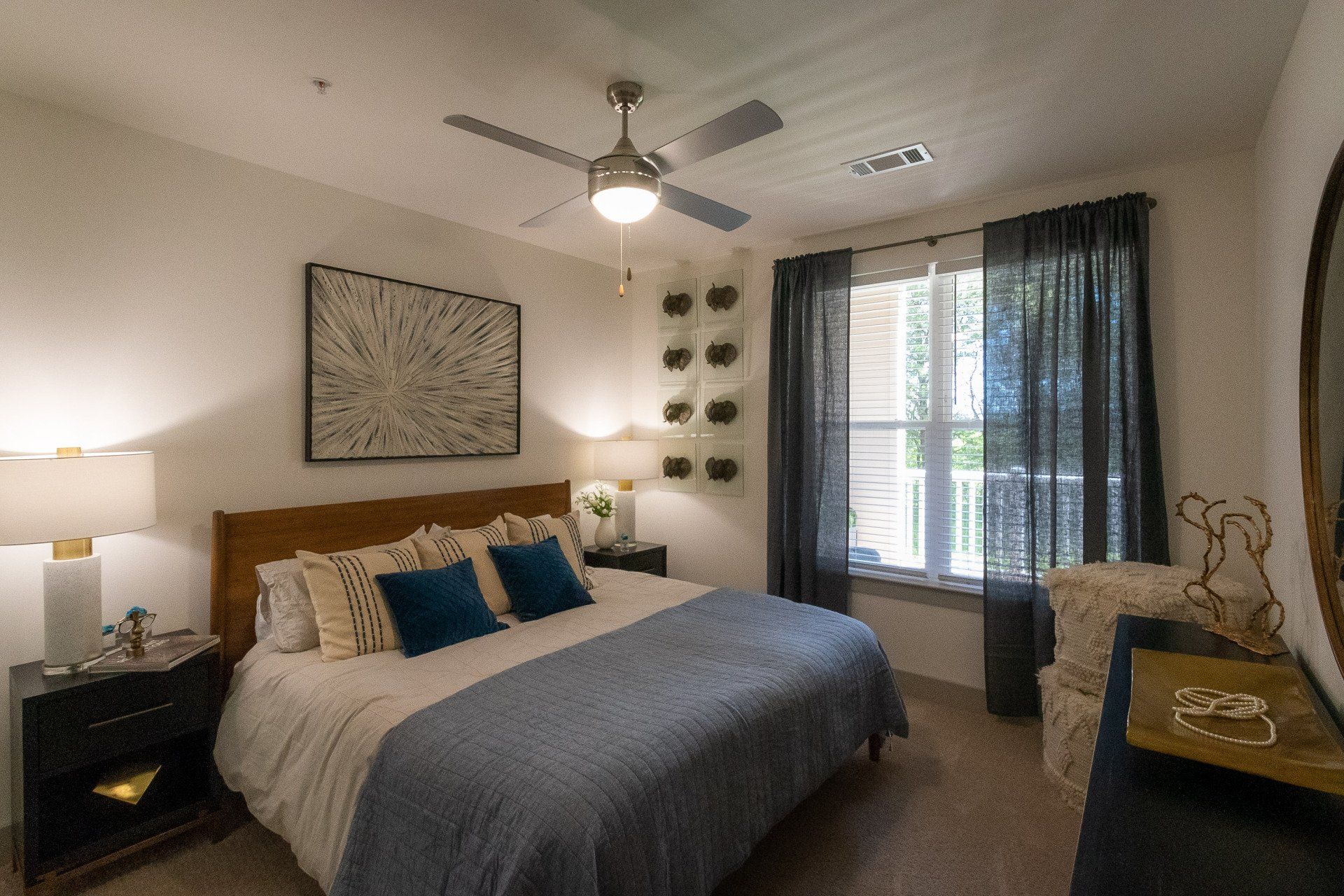 Overlook at Farragut Apartment Homes