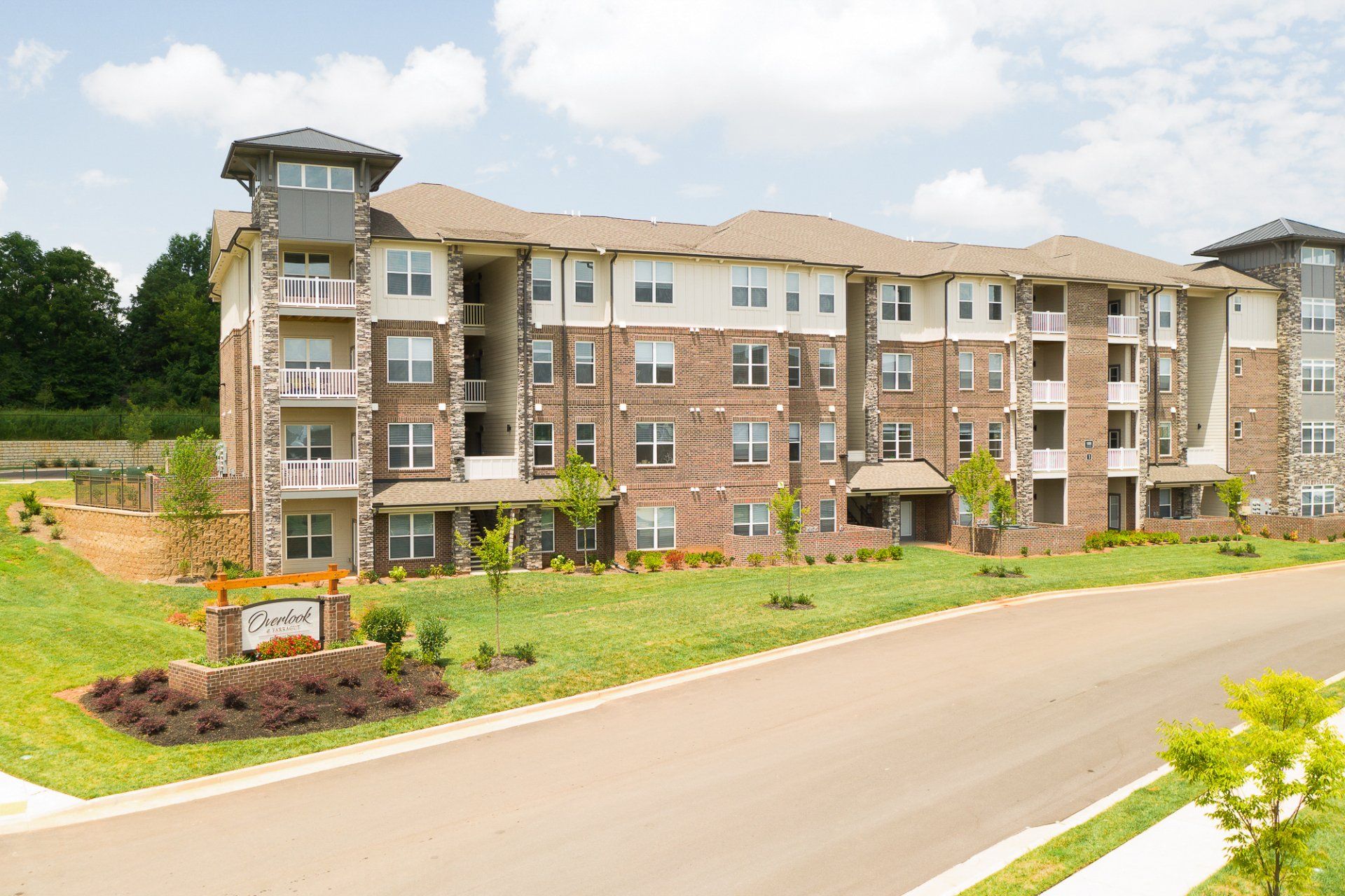 Overlook at Farragut Apartment Homes