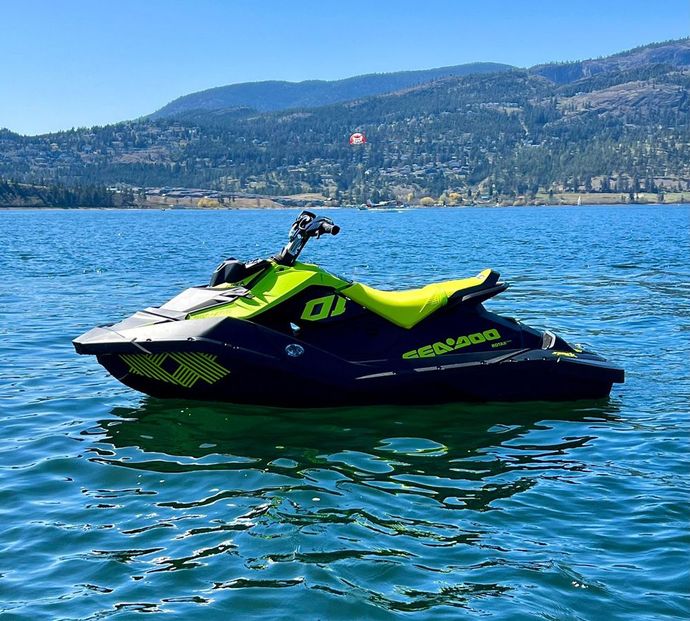 Jet ski boat