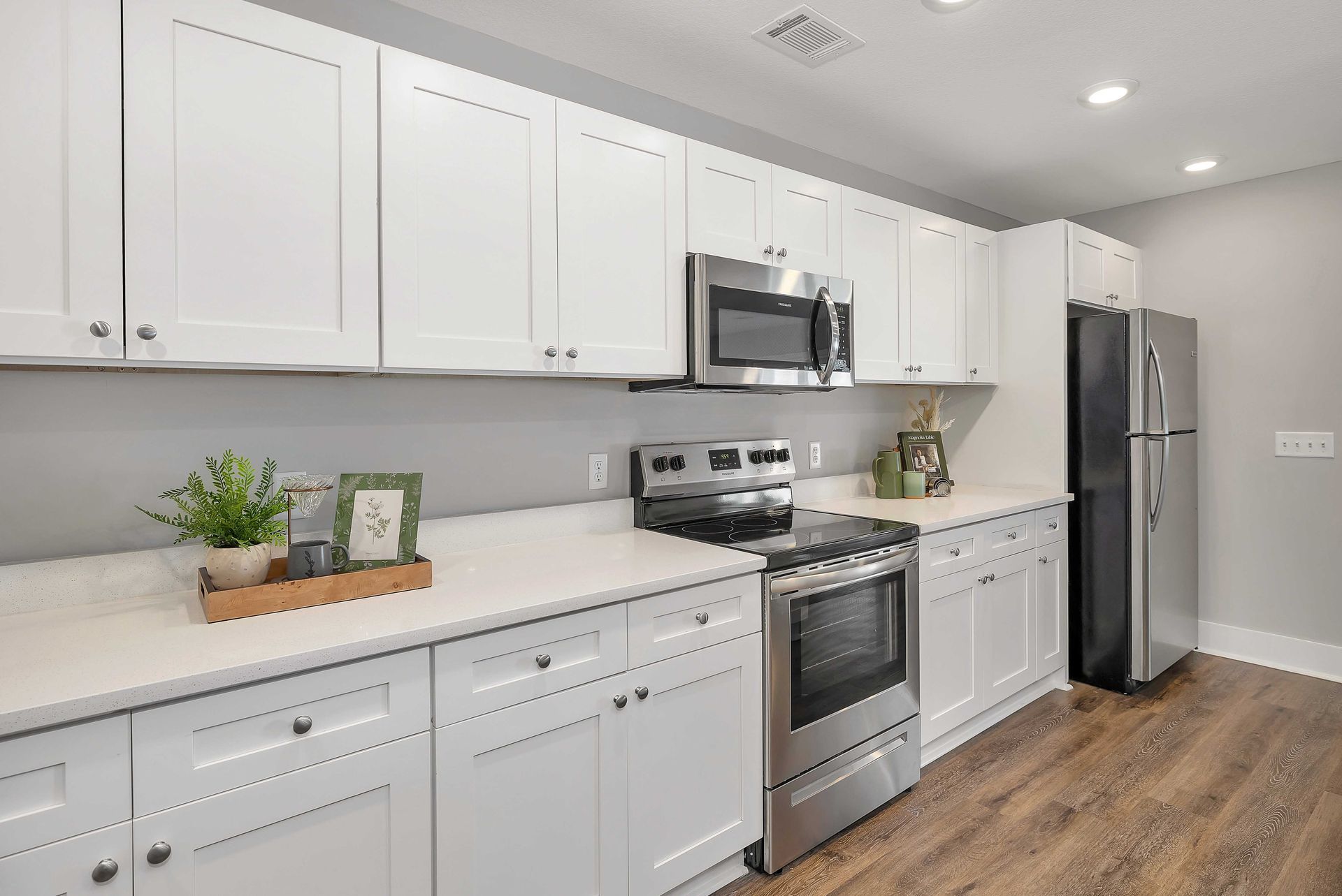 Furnished Interior Amenities