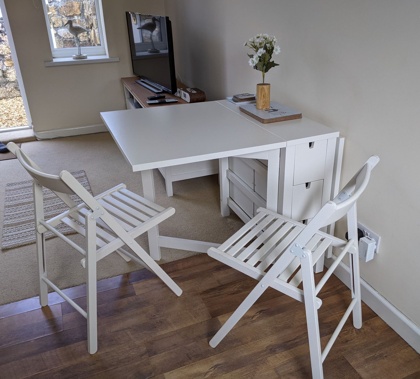 dining table with 4 chairs