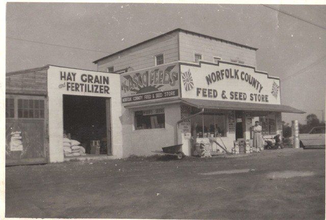 Compost & Mulches — Norfolk Country Store in Portsmouth, VA