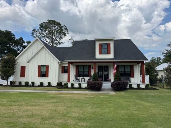 Modern Farmhouse
