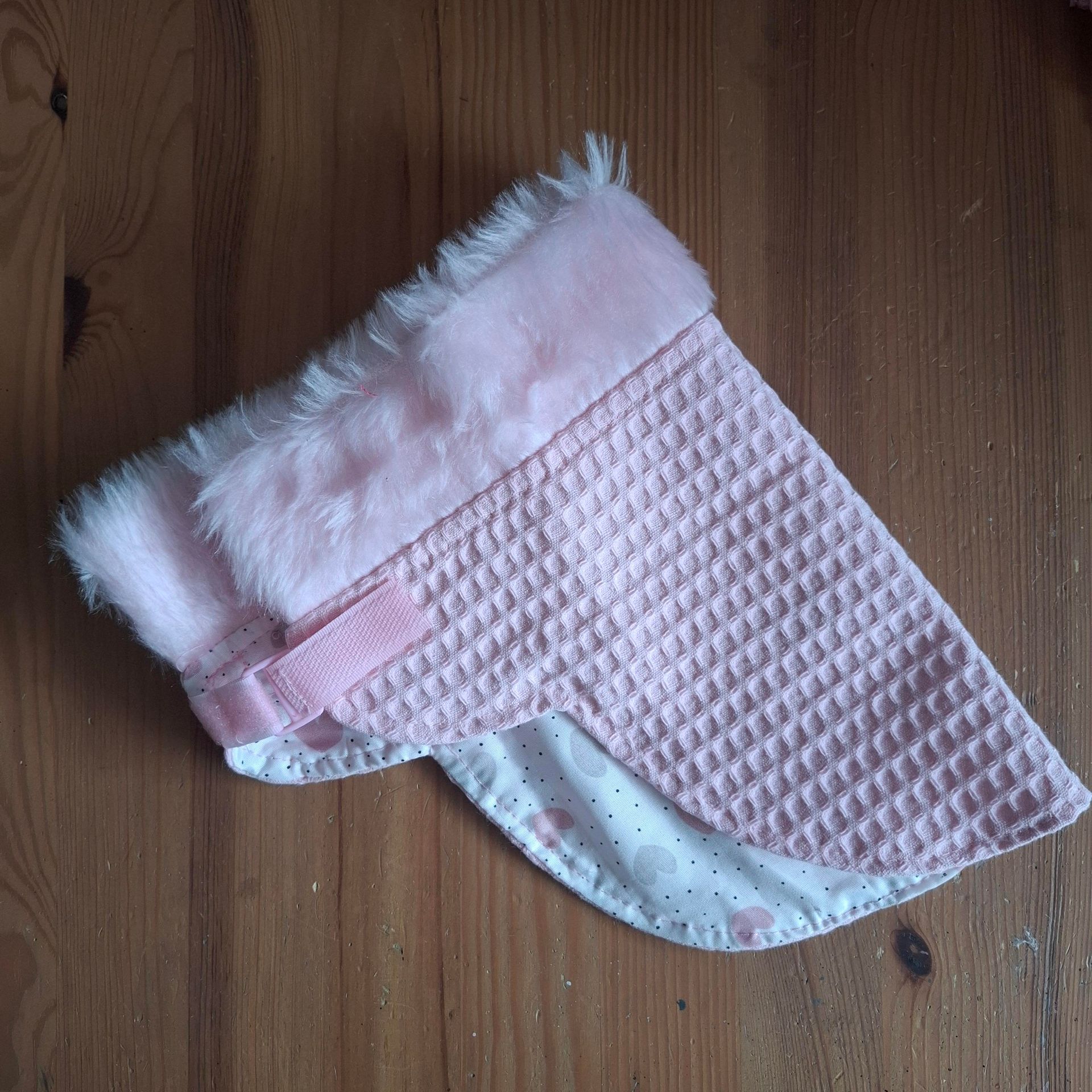 Superleuk setje van dekentje + oornetje zachtroze