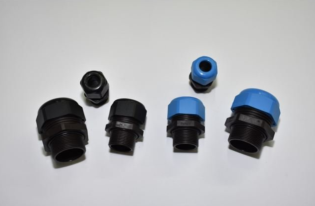 -	PRESSACAVO IN POLIAMMIDE PER CAVO NON ARMATO