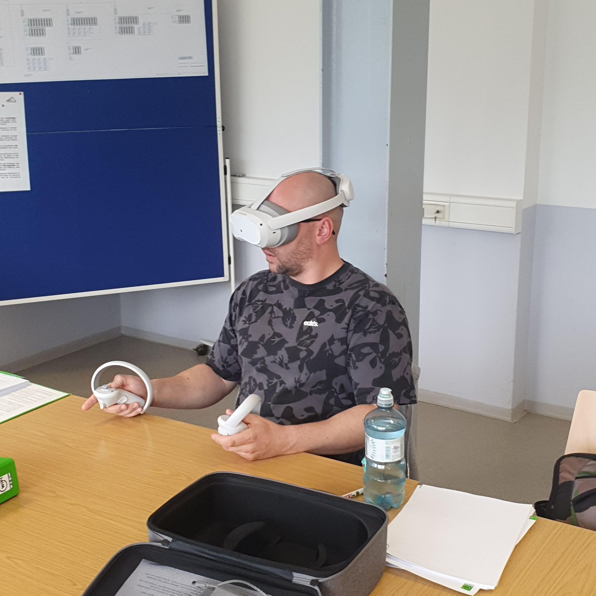 Teilnehmer mit VR-Brille