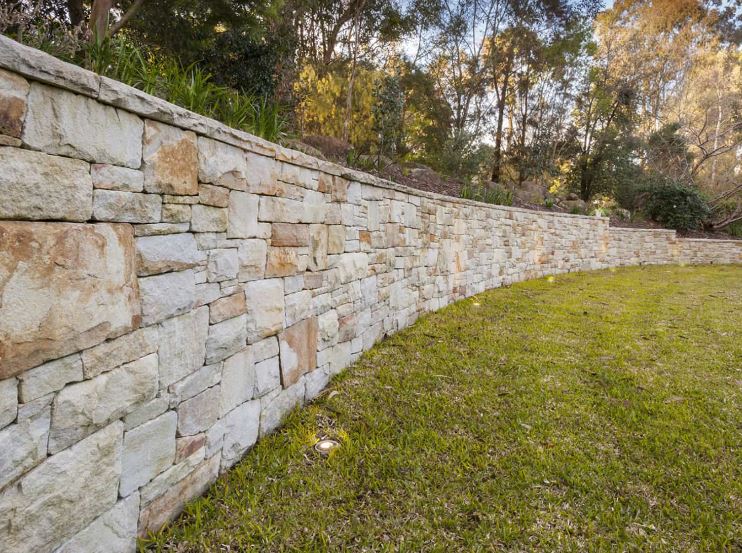 Natural stone retaining wall kamloops bc