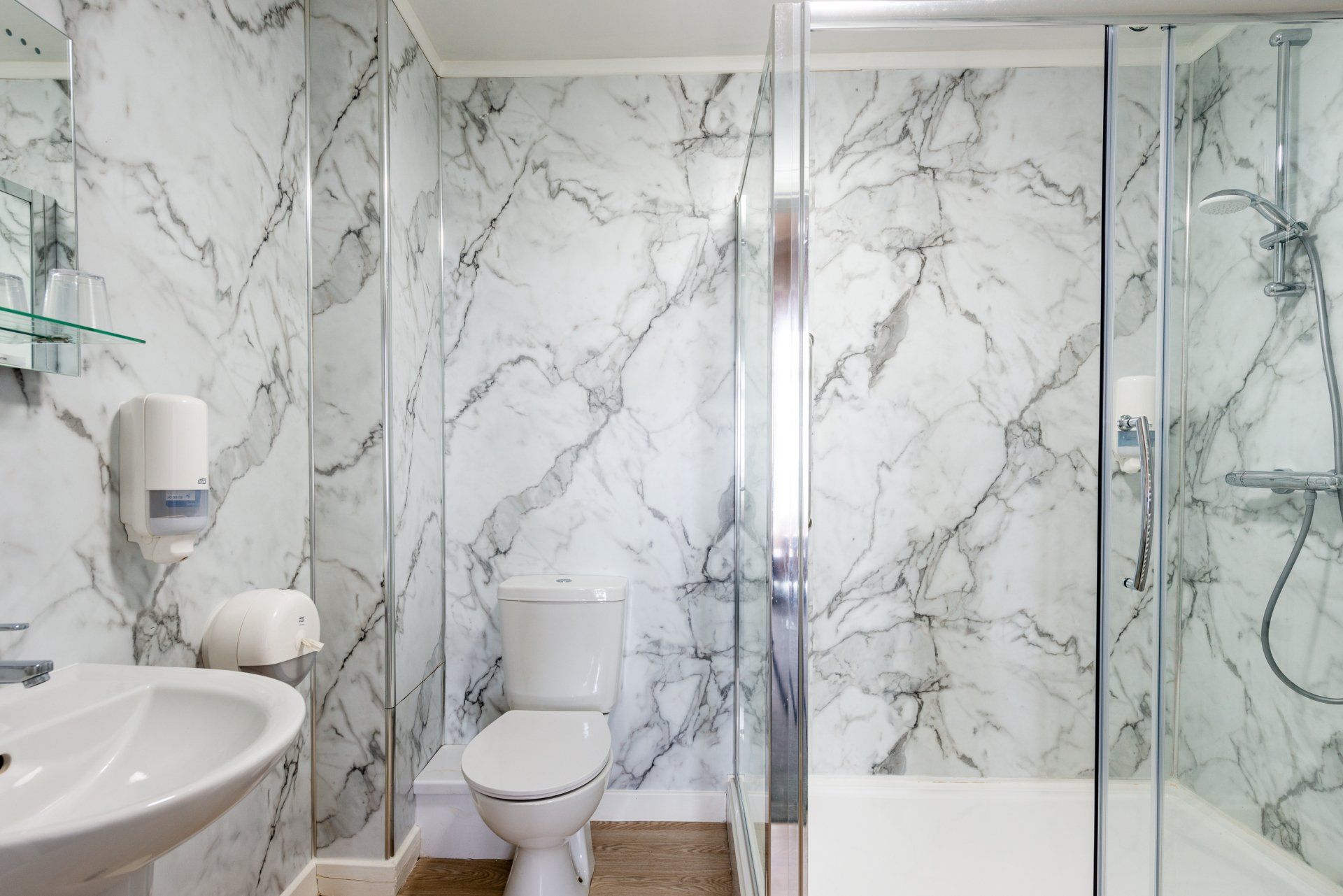 En Suite Bathroom at the Esplanade Hotel, Scarborough