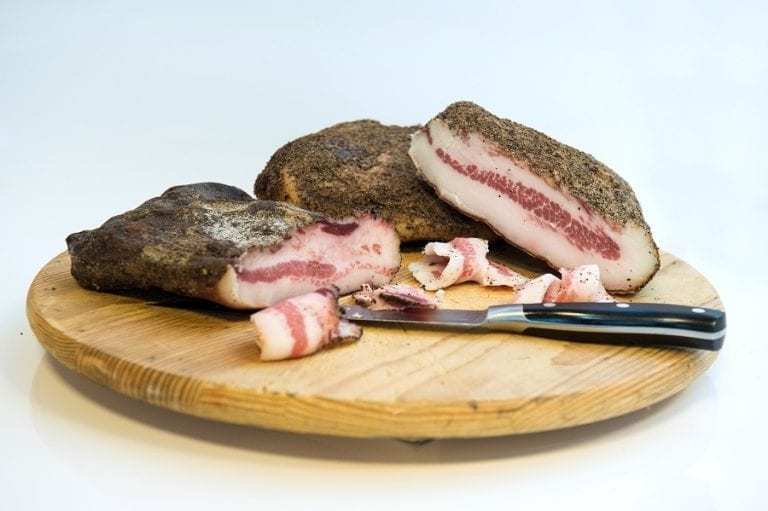 guanciale stagionato a fette