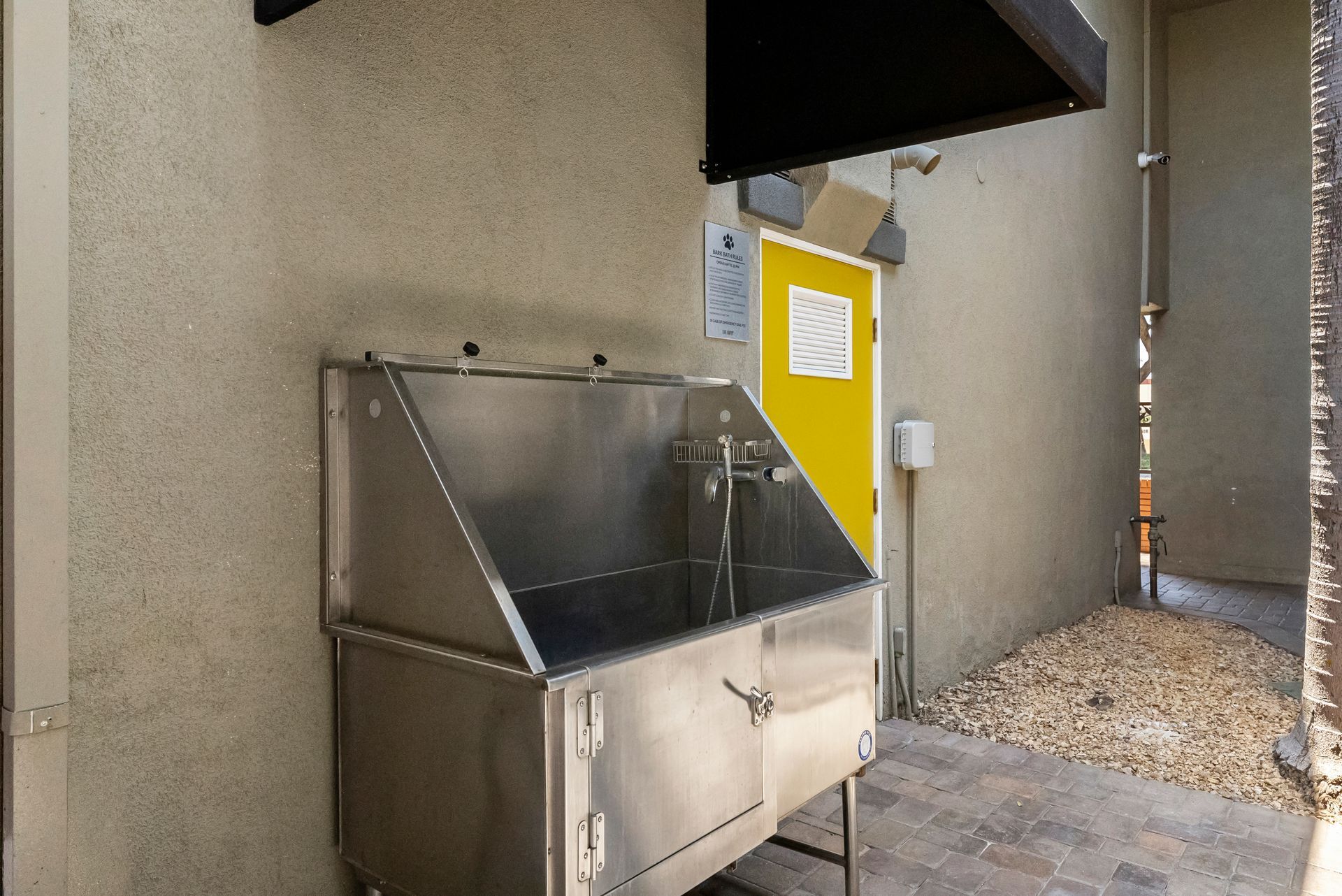 Exterior Amenities- Dog wash station