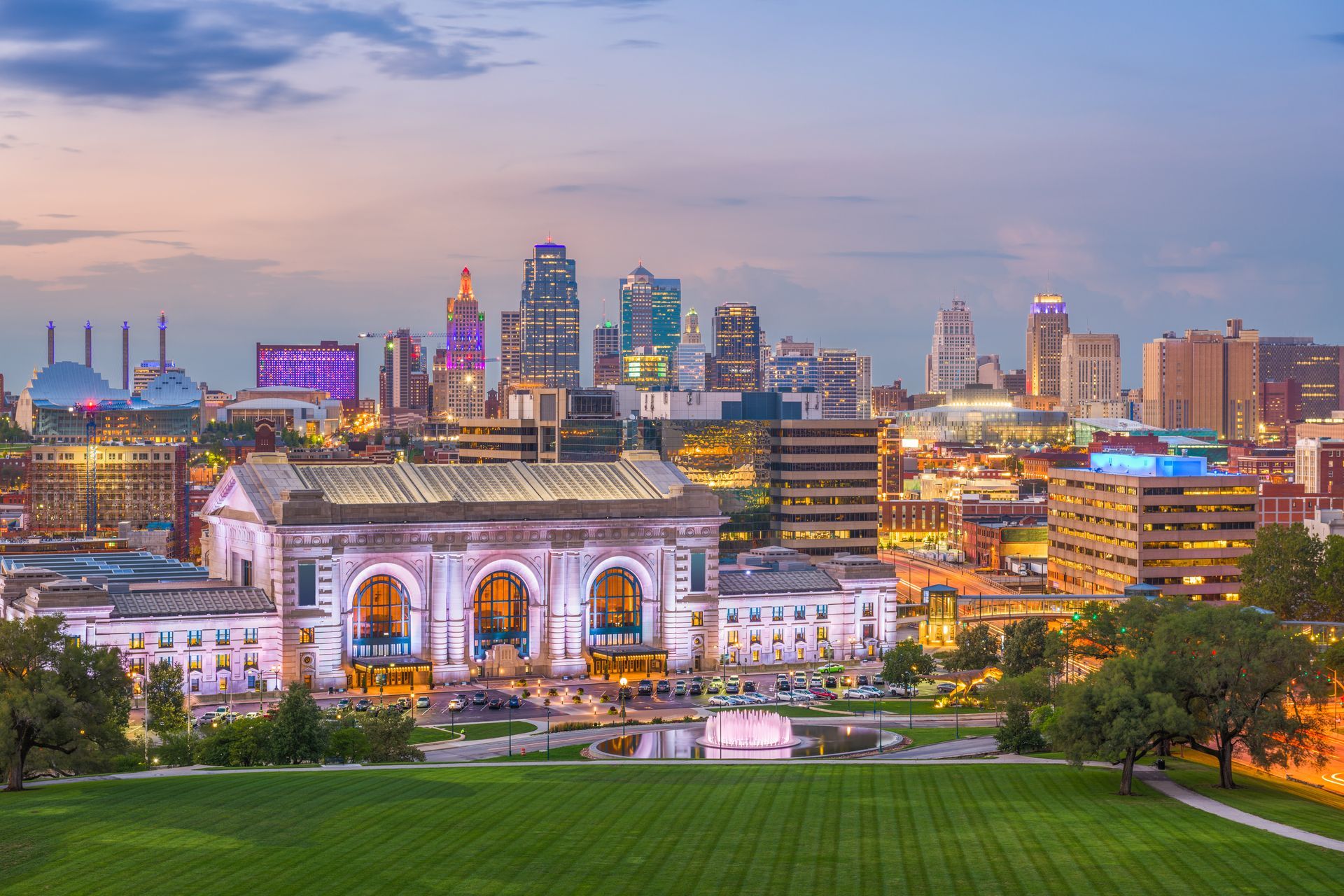 Kansas City Skyline — Indianapolis, IN — Travel Stay America