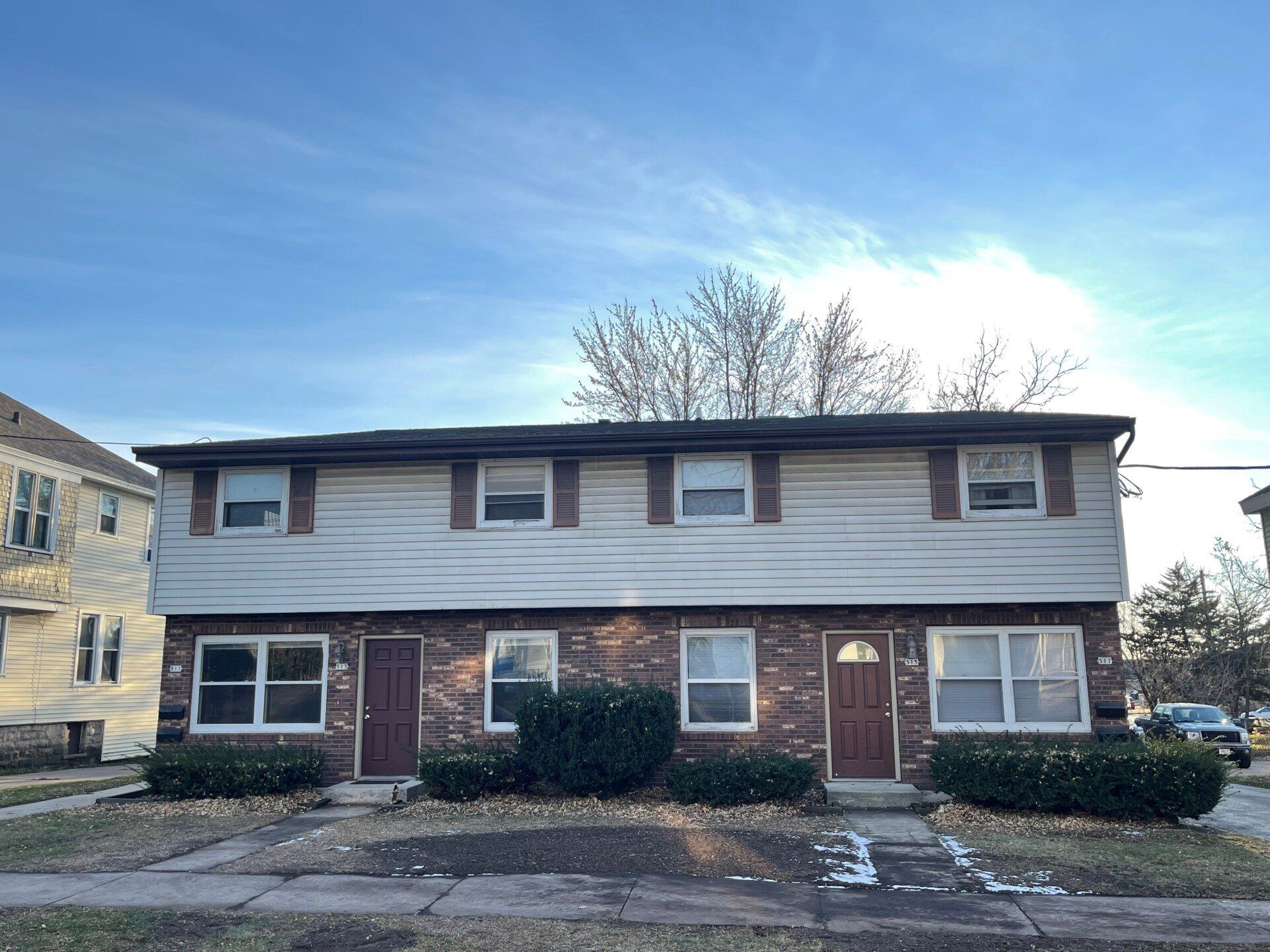 High ave Townhomes building