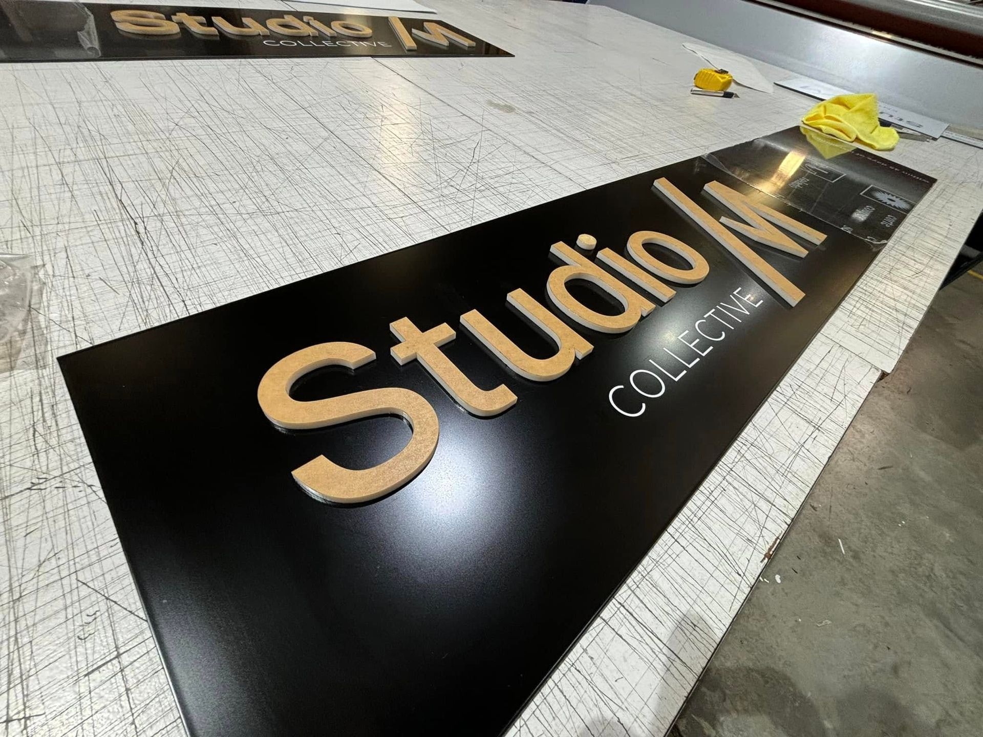 A Red Sign that Says Clearance Sale on It — Imsprint in East Maitland, NSW